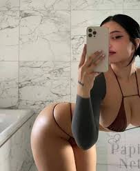 Anal Escort Melike – Gerçek Resimli Olgun Büyükçekmece